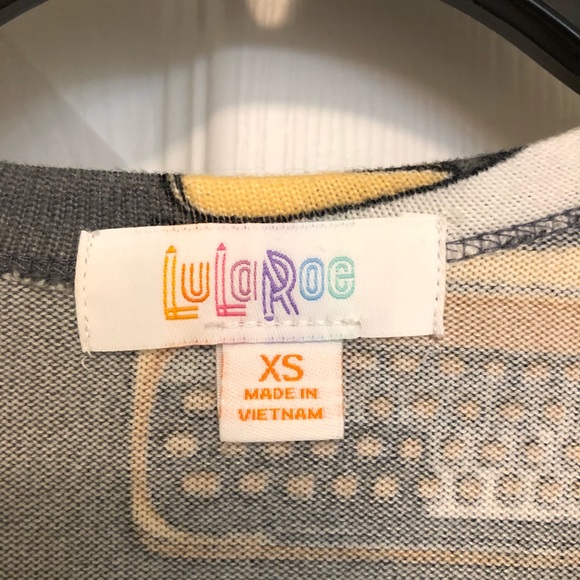 Women’s Cardigan - Picture 2 of 3